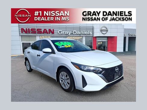 Used 2024 Nissan Sentra S FWD image 1