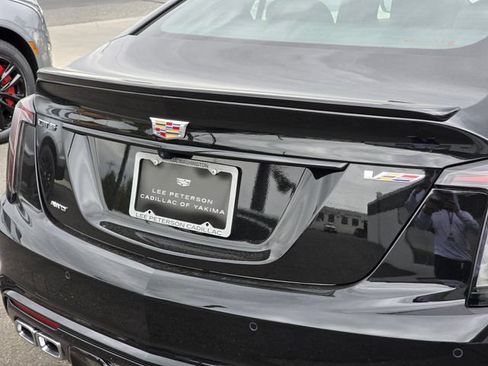 New 2026 Cadillac CT5 V AWD/4WD image 13