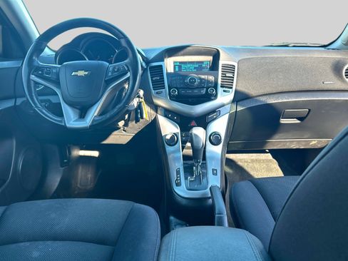 Used 2013 Chevrolet Cruze LT image 15