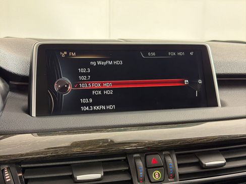 Used 2015 BMW X5 xDrive50i AWD/4WD image 24