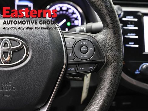 Used 2019 Toyota Camry LE FWD image 16