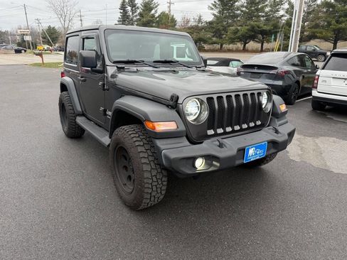 Used 2020 Jeep Wrangler Sport image 4