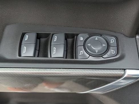 Used 2021 GMC Sierra 1500 AT4 w/ AT4 Premium Package AWD/4WD image 18