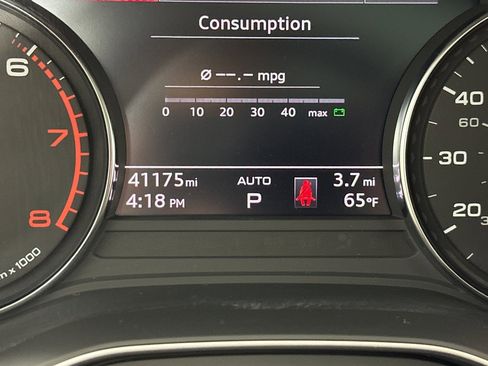 Used 2023 Audi Q5 2.0T Premium w/ Convenience Package image 22