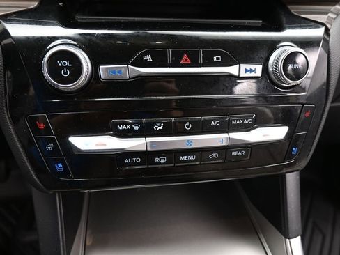 Certified 2021 Ford Explorer Limited w/ Equipment Group 301A RWD image 18
