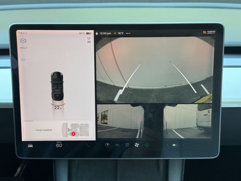 Used 2021 Tesla Model Y Long Range image 34