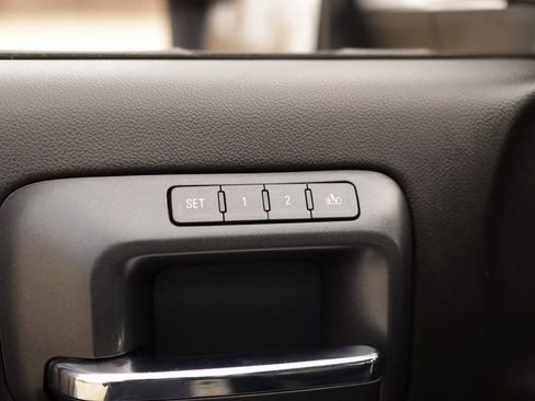 Used 2015 Chevrolet Silverado 2500 LTZ w/ LTZ Plus Package image 26