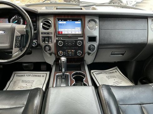 Used 2017 Ford Expedition EL Platinum AWD/4WD image 21
