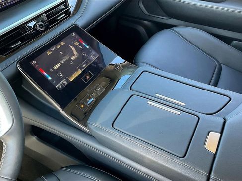 Certified 2025 INFINITI QX80 Pure image 18