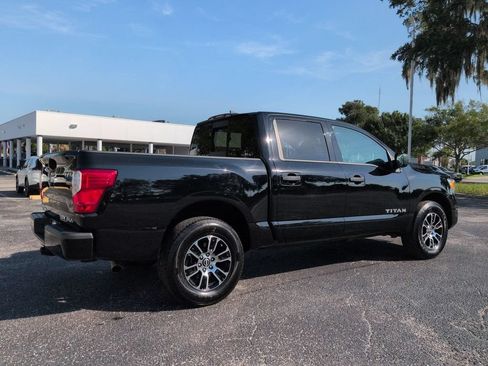 Used 2024 Nissan Titan SV AWD/4WD image 3