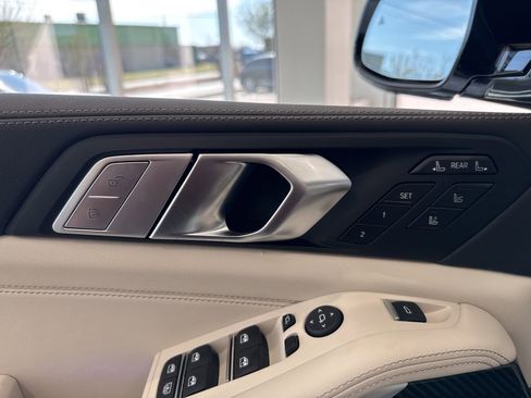 New 2026 BMW X7 M60i image 38