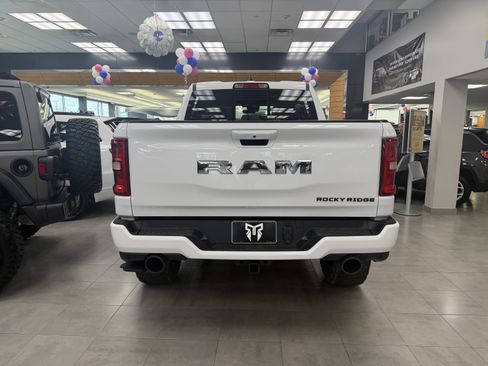 New 2026 RAM 1500 Big Horn AWD/4WD image 6
