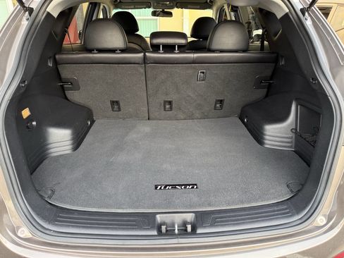 Used 2013 Hyundai Tucson GLS image 12