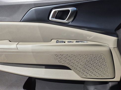 New 2026 Kia Carnival LX image 16