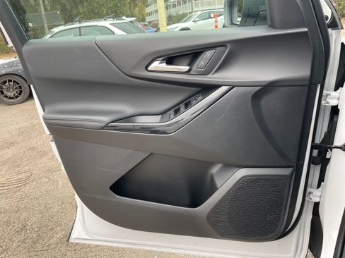 Used 2025 Chevrolet Equinox LT image 20