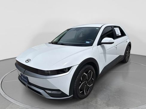 Certified 2024 Hyundai Ioniq 5 SEL RWD image 4