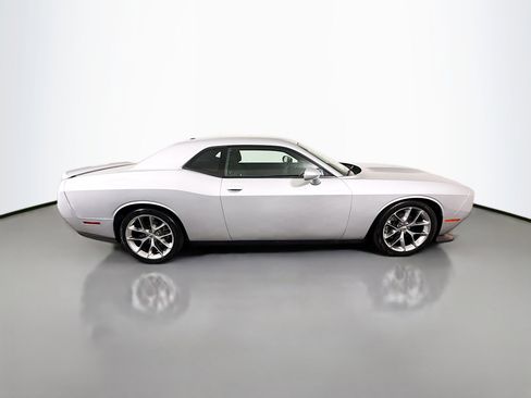 Used 2022 Dodge Challenger GT image 11