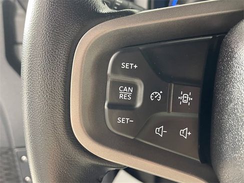 Used 2022 Ford Bronco Black Diamond image 15