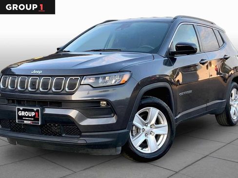 Used 2022 Jeep Compass Latitude w/ Convenience Group FWD image 1