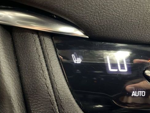 Used 2020 Cadillac XT5 Premium Luxury image 29