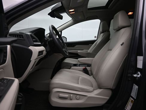 Used 2025 Honda Odyssey EX-L image 18