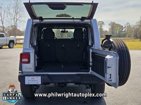 Used 2023 Jeep Wrangler Sport S w/ Sun And Sound Package image 18