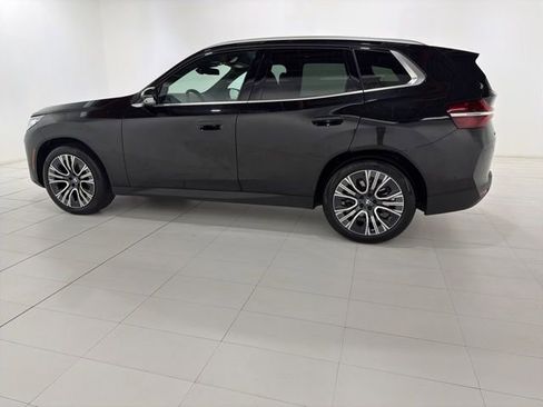 Used 2025 BMW X3 xDrive30i w/ Premium Package image 2