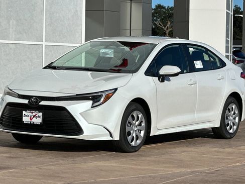 New 2026 Toyota Corolla LE image 8