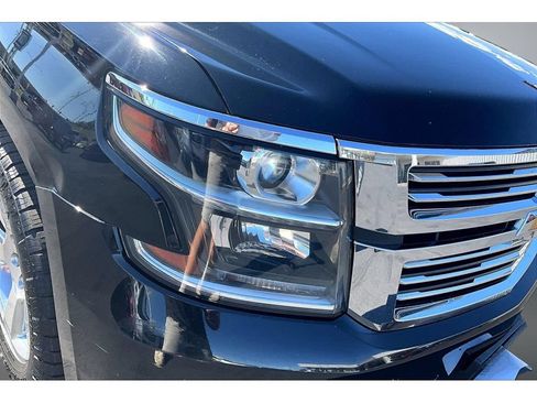 Used 2020 Chevrolet Tahoe Premier AWD/4WD image 25
