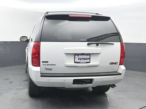 Used 2011 GMC Yukon SLT w/ Regional Value Package RWD image 4