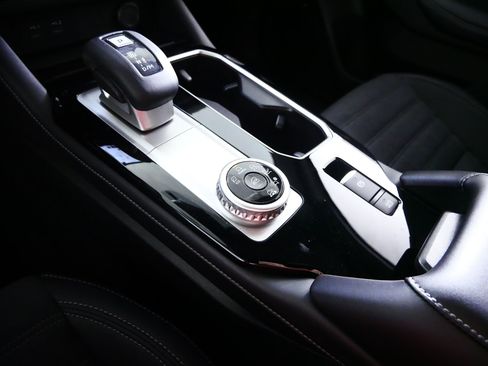 New 2026 Mitsubishi Outlander LE AWD/4WD image 6