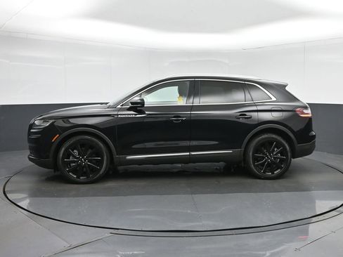 Used 2022 Lincoln Nautilus Reserve w/ Monochromatic Package AWD/4WD image 4