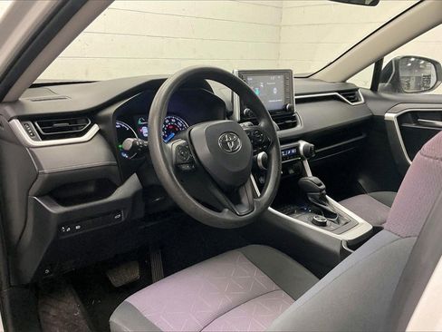 Used 2019 Toyota RAV4 XLE w/ Convenience Package image 12