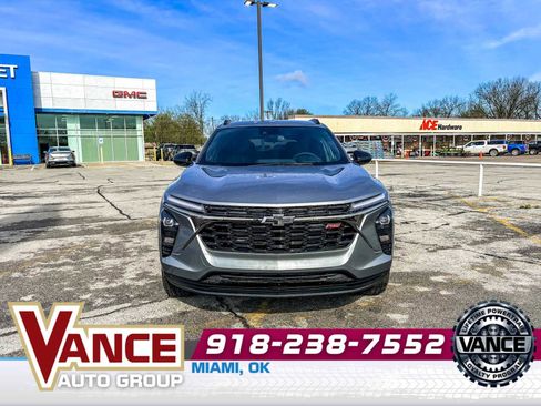New 2026 Chevrolet Trax RS w/ Driver Confidence Package FWD image 2