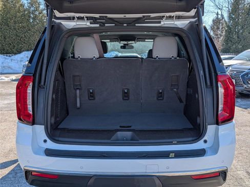 Used 2024 GMC Yukon SLT image 14