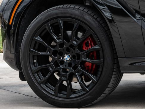 Certified 2024 BMW X6 xDrive40i w/ Premium Package image 38