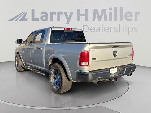 Used 2016 RAM 1500 Laramie w/ Convenience Group AWD/4WD image 3