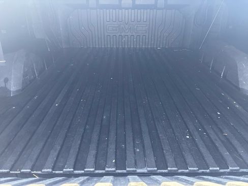 Used 2022 GMC Sierra 1500 AT4 w/ AT4 Premium Package AWD/4WD image 16