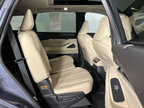 Used 2023 INFINITI QX60 Sensory w/ Vision Package AWD/4WD image 35