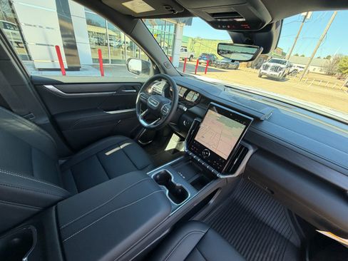 New 2026 GMC Acadia Elevation w/ Black Edition AWD/4WD image 31