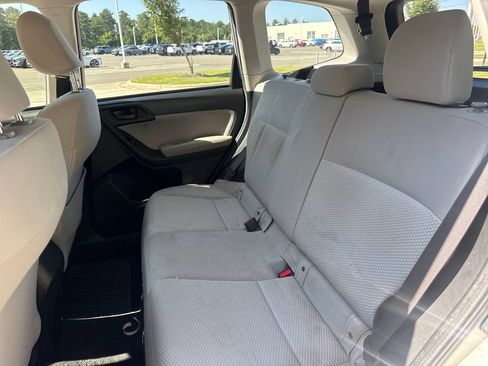 Used 2017 Subaru Forester 2.5i AWD/4WD image 31