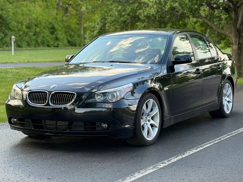 Used 2004 BMW 545i Sedan RWD image 1