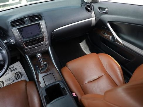 Used 2011 Lexus IS 350C w/ Luxury Pkg RWD image 21