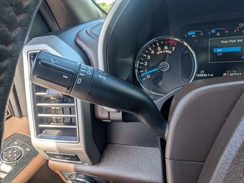 Used 2018 Ford F150 King Ranch w/ Equipment Group 601A Luxury AWD/4WD image 31