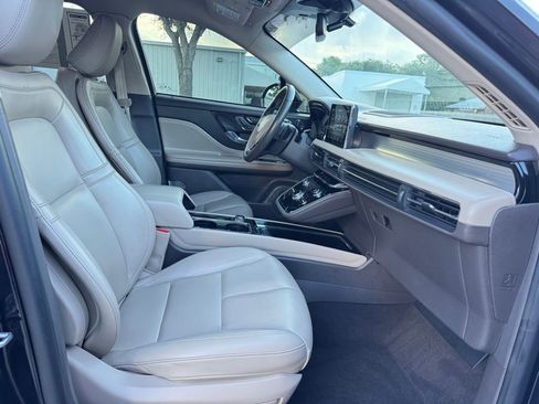 Used 2021 Lincoln Corsair AWD w/ Rear Removable Package Tray image 25