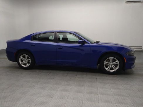 Used 2022 Dodge Charger SXT RWD image 11