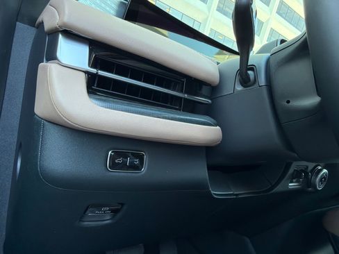 New 2026 Lincoln Navigator L Black Label AWD/4WD image 35