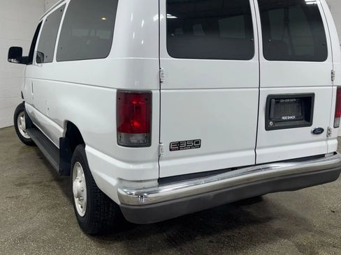 Used 2004 Ford E-350 and Econoline 350 XL image 3