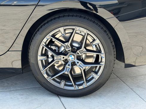 Used 2025 BMW 330i Sedan w/ Premium Package RWD image 19