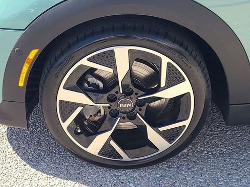 Used 2025 MINI Cooper S image 17